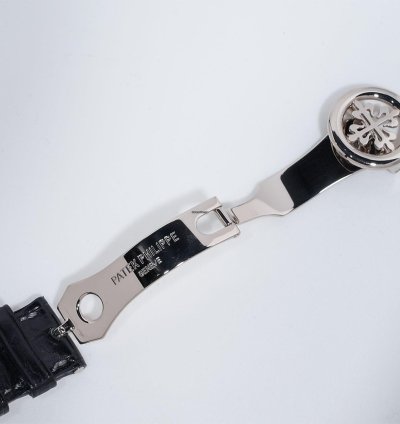 Patek Philippe Chronograph 5070g-001 Manual Winding White Gold Fair