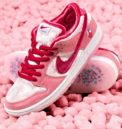 Nike Sb Dunk Low Pro Qs Strangelove Sneakers Semi Ua
