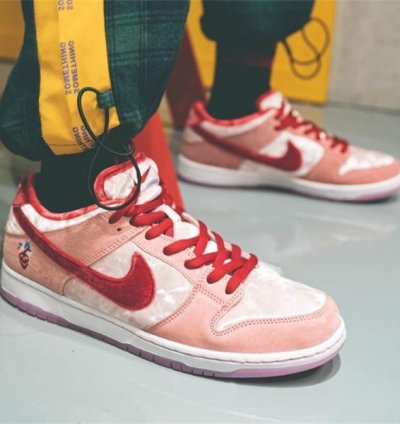 Nike Sb Dunk Low Pro Qs Strangelove Sneakers Semi Ua
