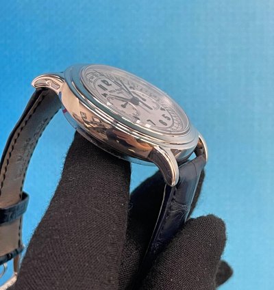Patek Philippe Chronograph 5070g-001 White Gold Chronograph