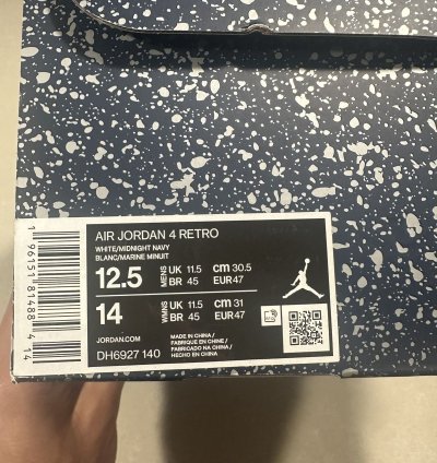Air Jordan 4 Retro White Midnight Navy