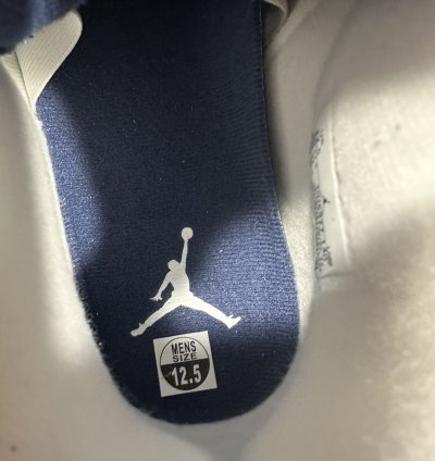 Air Jordan 4 Retro White Midnight Navy