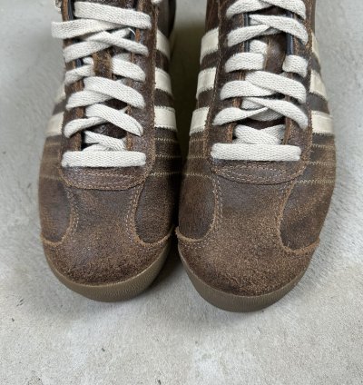 Vintage Adidas Chile 62 Retro Soccer Low Sneakers
