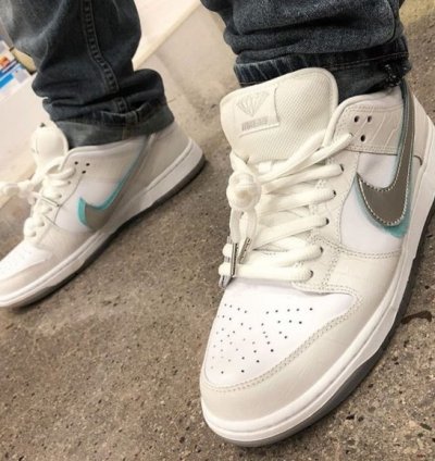 Nike Sb Dunk Low Qs White Diamond Sneakers