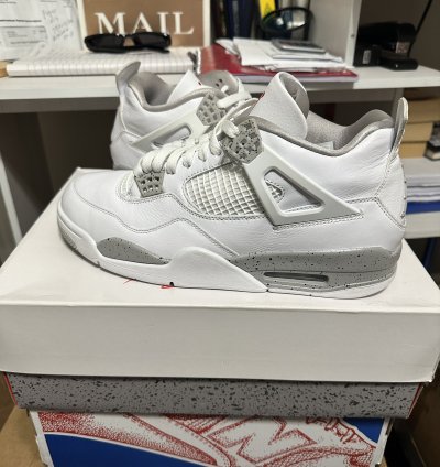 Air Jordan 4 Retro White Oreo