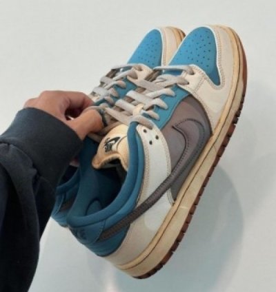 Nike Sb Dunk Low Snorlax Sneakers
