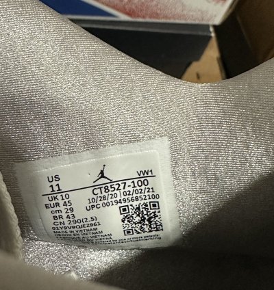 Air Jordan 4 Retro White Oreo