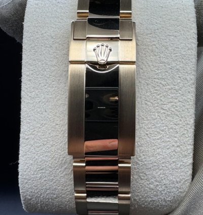 Rolex Yacht-master Ii Yellow Gold Unworn