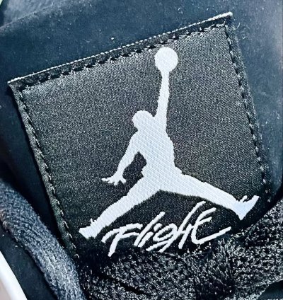 Air Jordan 4 Retro white Thunder