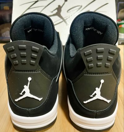 Air Jordan 4 Retro white Thunder