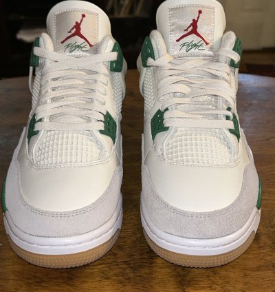 Air Jordan 4 Sb Pine Green