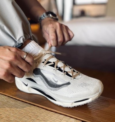 Nike Spark Flyknit Platinum Tint Coconut Milk Running Shoes