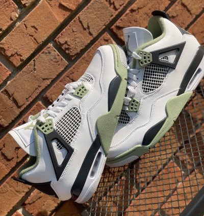 Air Jordan 4 Seafoam