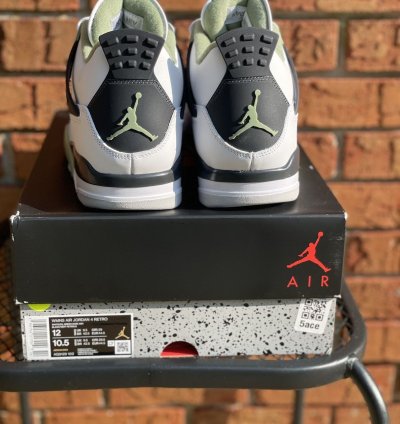 Air Jordan 4 Seafoam