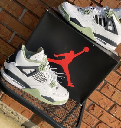 Air Jordan 4 Seafoam