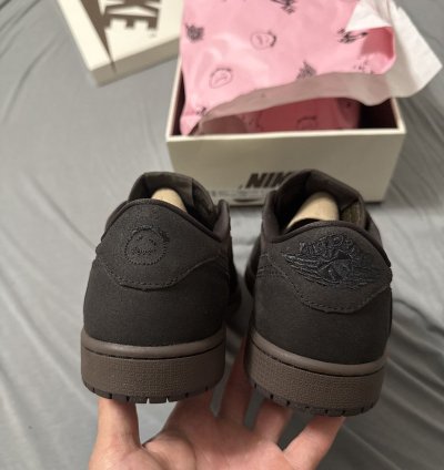 Travis Air Jordan 1 Low Mocha