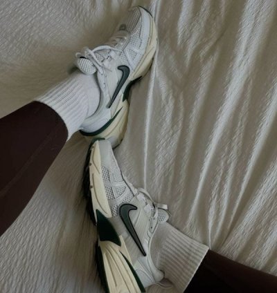 Nike V2k Run White Running Shoes