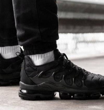 Nike Vapor Max Plus Triple Black Running Shoes