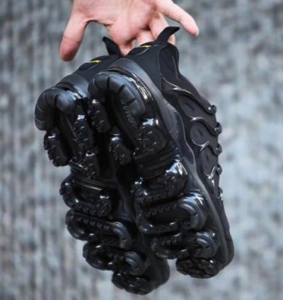 Nike Vapor Max Plus Triple Black Running Shoes