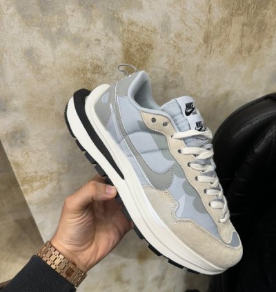 Nike Vapor Waffle 3 0 X Sacai Grey Silver Running Shoes