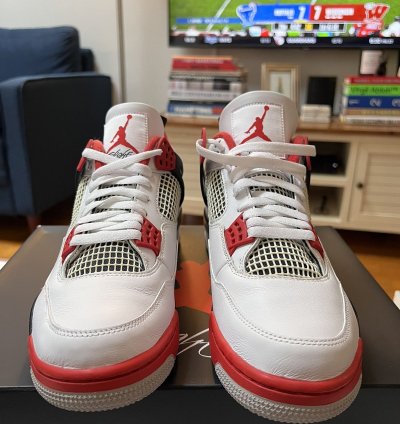 Air Jordan Fire Red 4s