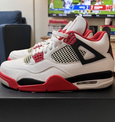 Air Jordan Fire Red 4s