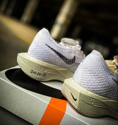Nike Zoom Vaporfly 30 Orange White Running Shoes