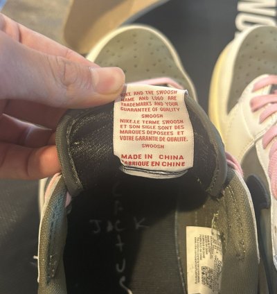 Travis Scott Air Jordan 1 Low Reverse Olive Medium Olive