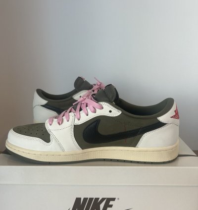 Travis Scott Air Jordan 1 Low Reverse Olive Medium Olive