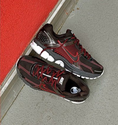 Nike Zoom Vomero 5 Velvet Brown Running Shoes