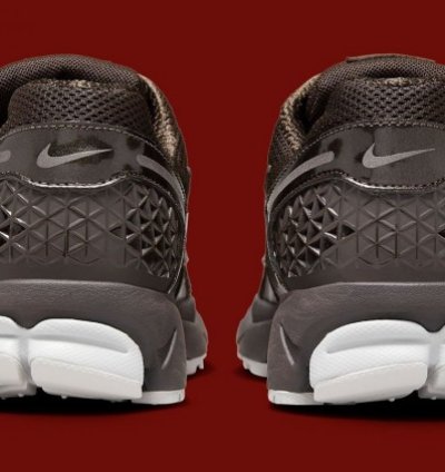 Nike Zoom Vomero 5 Velvet Brown Running Shoes