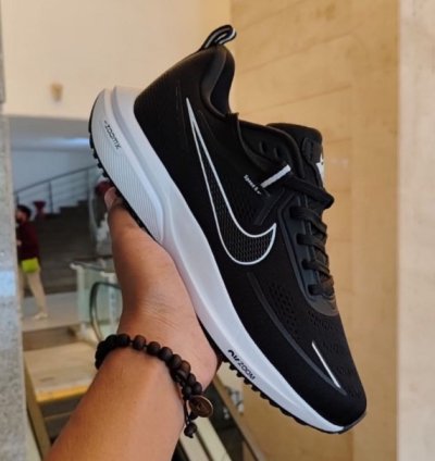 Nike Zoomx Black Runninng Shoes