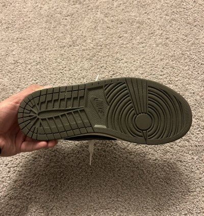 Travis Scott Air Jordan Retro 1 Low Olive Size 7 5