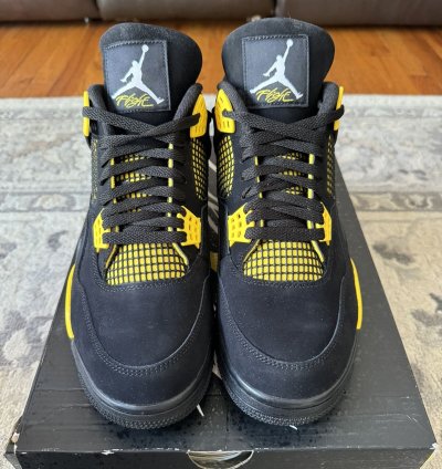 Air Jordan Retro 4 Thunder