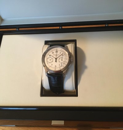 Patek Philippe Chronograph 5170g-001