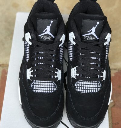 Air Jordan Retro 4 White Thunder Size 11