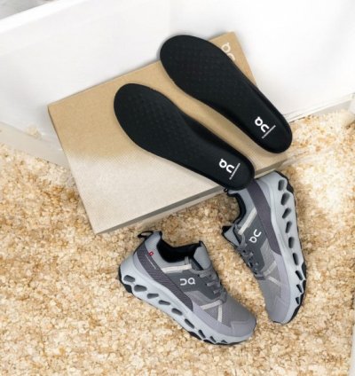 On Cloud Horizon Chalk Seedling Running Shoes