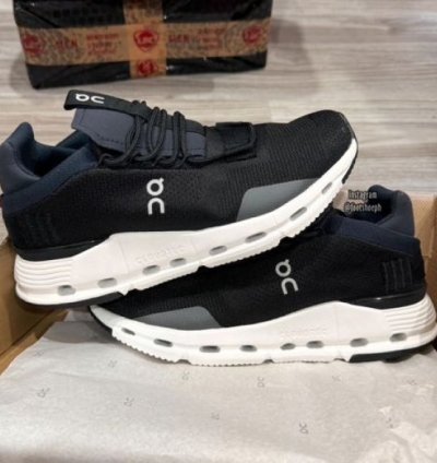 On Cloud Nova Running Black White Sneakers
