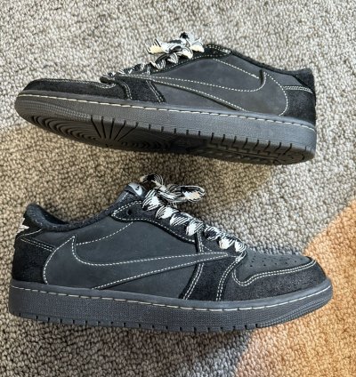 Travis Scott Jordan 1 Low Black Phantom