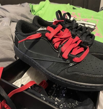 Black Phantom Travis Scott