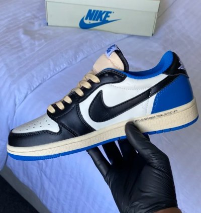 Air Jordan 1 Retro Low Og Sp Fragment X Travis Scott