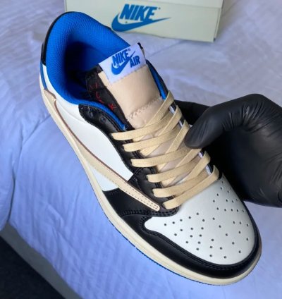 Air Jordan 1 Retro Low Og Sp Fragment X Travis Scott
