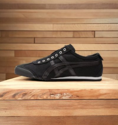 Onitsuka Tiger Full Black Slipons