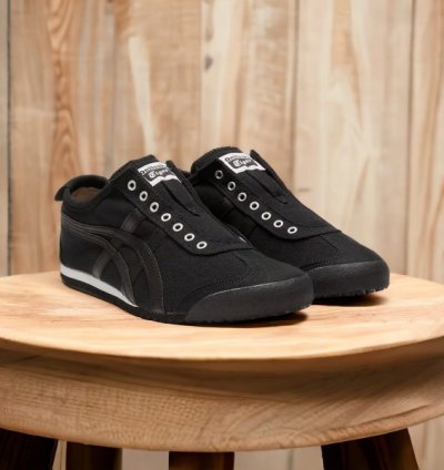 Onitsuka Tiger Full Black Slipons