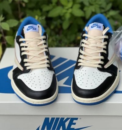 Air Jordan 1 Retro Low Og Sp Fragment X Travis Scott