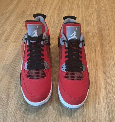 Dead Stock 2013 Retro 4s