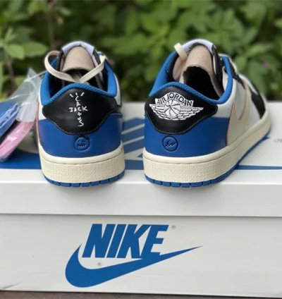 Air Jordan 1 Retro Low Og Sp Fragment X Travis Scott