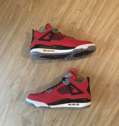 Dead Stock 2013 Retro 4s