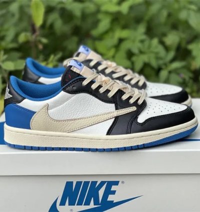 Air Jordan 1 Retro Low Og Sp Fragment X Travis Scott