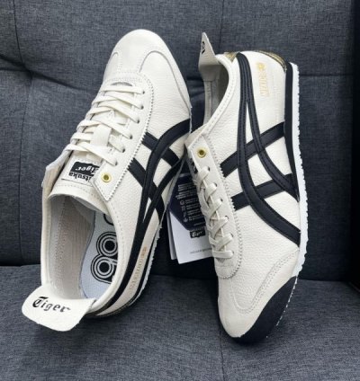 Onitsuka Tiger Maxico Black Gold Sneakers
